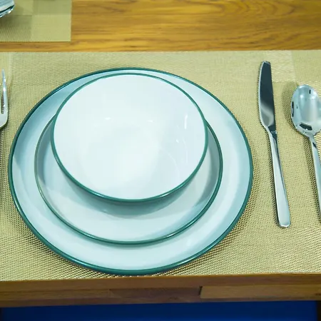 Nyaraló Lucky 24 - Ideal For Trade & Family - 2 Bedrooms - 3 Beds - Max 4 Guests - Close To Bae, Docks, District, Beaches