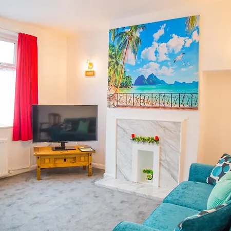 Lucky 24 - Ideal For Trade & Family - 2 Bedrooms - 3 Beds - Max 4 Guests - Close To Bae, Docks, District, Beaches Nyaraló Barrow-in-Furness