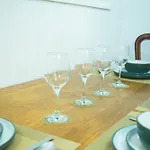 Lucky 24 - Ideal For Trade & Family - 2 Bedrooms - 3 Beds - Max 4 Guests - Close To Bae, Docks, District, Beaches Casa de Férias