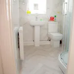 Lucky 24 - Ideal For Trade & Family - 2 Bedrooms - 3 Beds - Max 4 Guests - Close To Bae, Docks, District, Beaches Feriehus Barrow-in-Furness