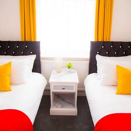 Σπίτι διακοπών Lucky 24 - Ideal For Trade & Family - 2 Bedrooms - 3 Beds - Max 4 Guests - Close To Bae, Docks, District, Beaches *